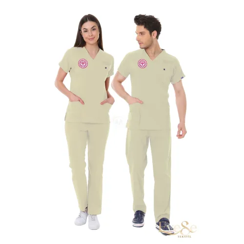 Bej Sağlık Teknisyen/Tekniker ve Tıbbi Sekreter Forması Likralı Scrubs Takım (Moth) Bej Sağlık Teknisyen/Tekniker ve Tıbbi Sekreter Forması Likralı Scrubs Takım (Moth)
